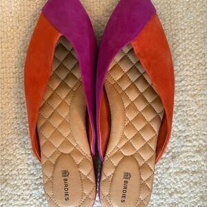 Birdies Two-Tone Suede Pointed Flats in Magenta and Orange